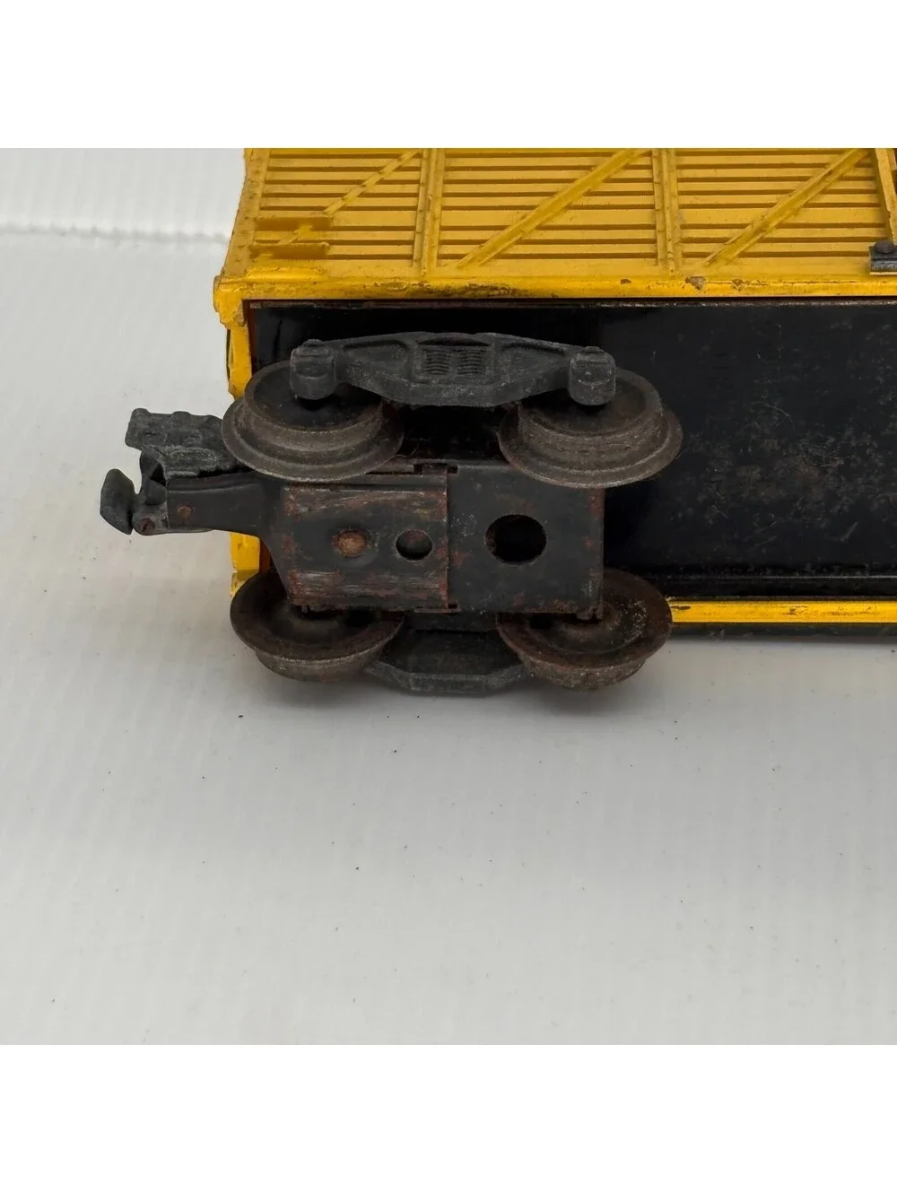 Vintage Lionel 6656 Yellow Lionel Lines O Gauge Stock Car Metal Made In USA